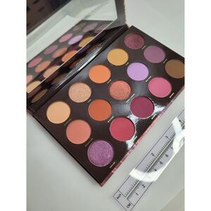 Hipdot Eyeshadow Palette ~ New ~ Zion